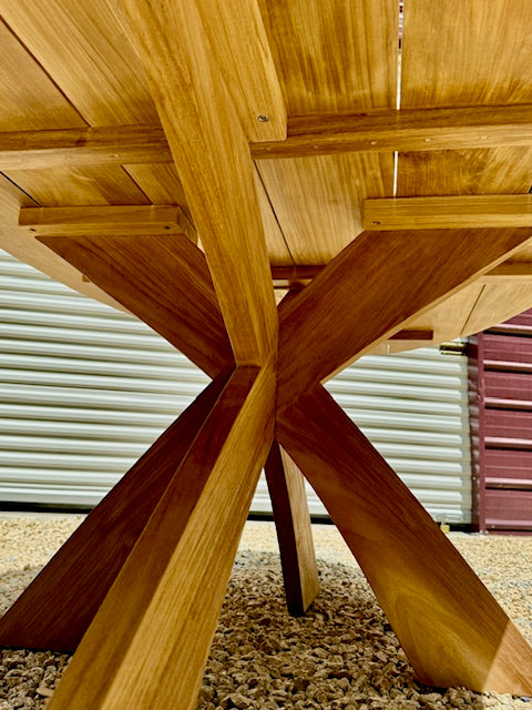 The under side of the elliptical table note the beefy legs and cross bracing