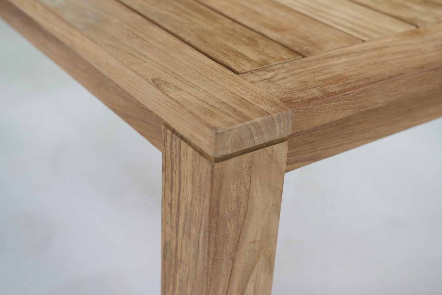 Monterey Deluxe Dining Tables