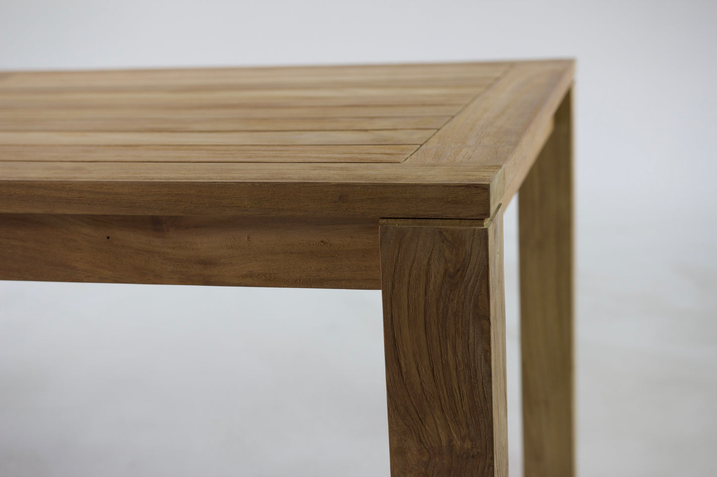 Monterey Deluxe Dining Tables